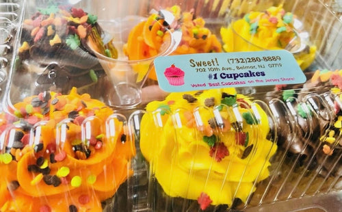 *Circle of Friends PRE-SALE* - Thanksgiving Cupcakes 6 pk.